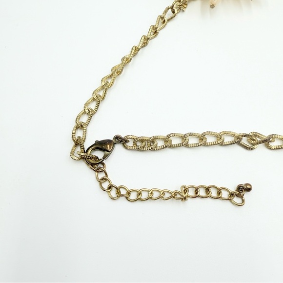 Gold Tone Light Pink Large Flower Statement Necklace - Picture 7 of 9